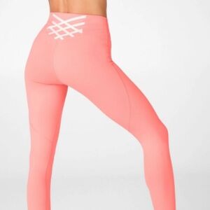 Fabletics Kessler High Waisted Strappy 7/8 Medium